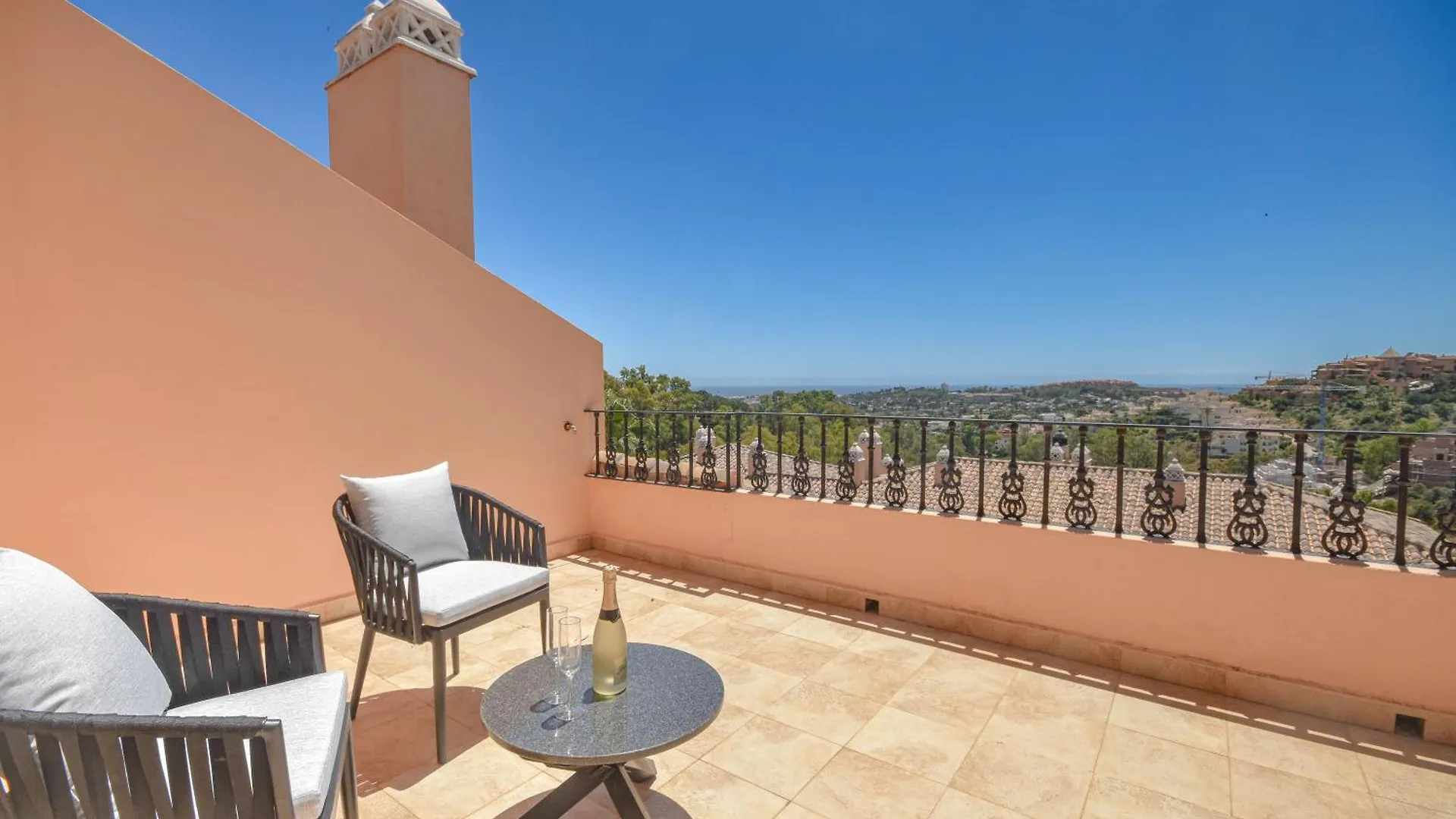 Penthouse With Sea Views In Nueva Andalucia Apartment Marbella Spain