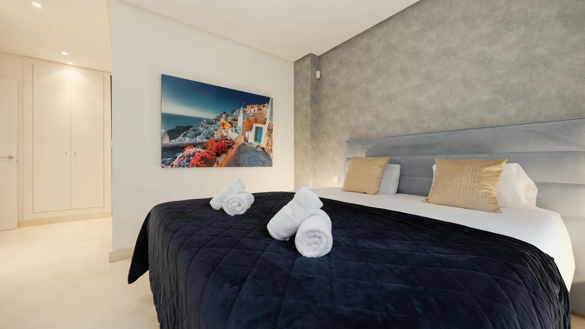 Penthouse With Sea Views In Nueva Andalucia Apartment Marbella
